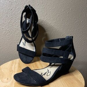 American Rag Black Wedge Strappy Sandals Women’s 5.5